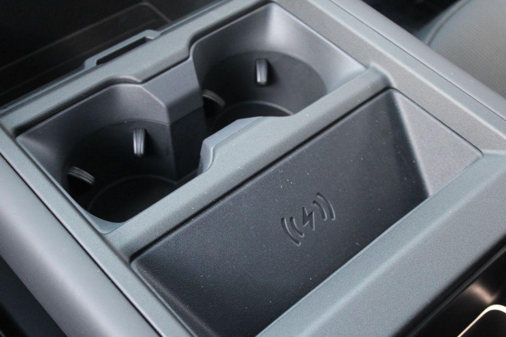 2026 Land Rover Defender OCTA - Photo 49