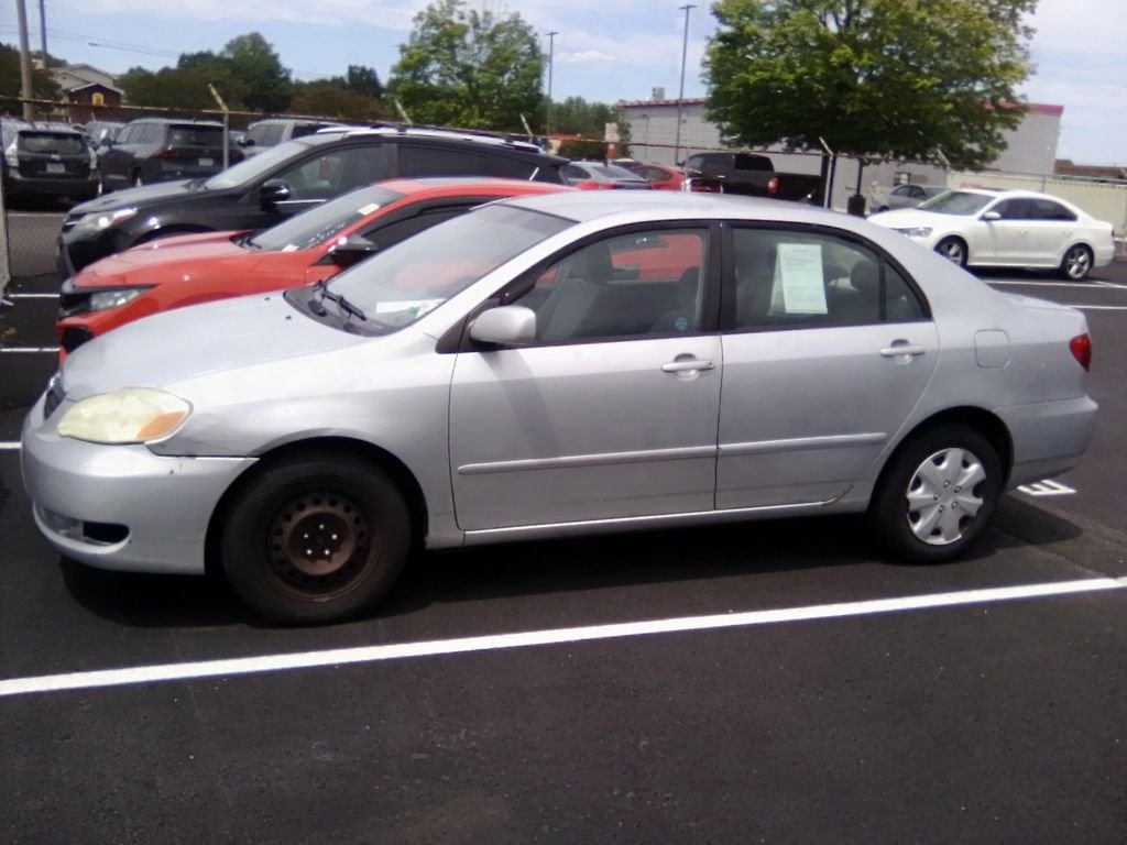 Used 2005 Silver Toyota  image 7