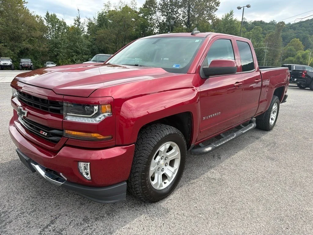 Used 2018 Red Chevrolet LT image 1