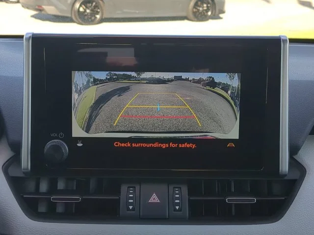Certified Used 2023  Toyota XLE Premium image 25