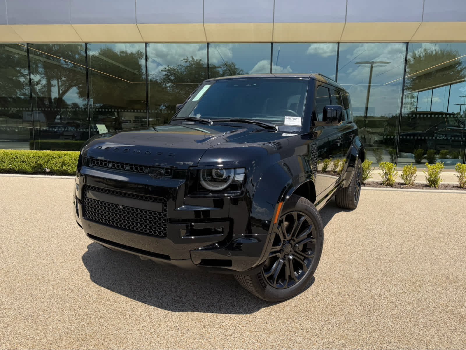 New 2026 Defender 110 OCTA Black OCTA Black