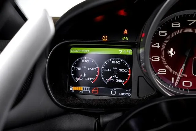 Used 2015 Nero Daytona Ferrari T image 38