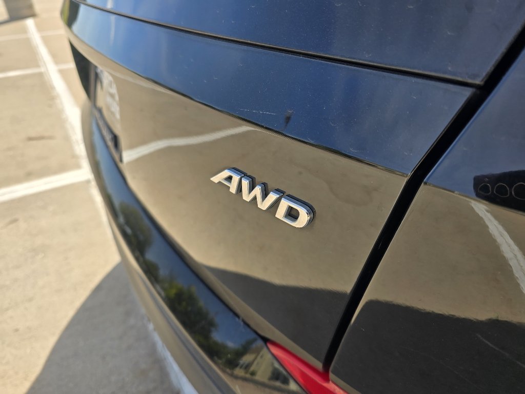 Used 2018 Black Noir Pearl Hyundai SEL image 11