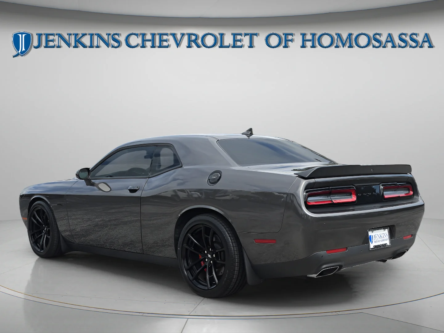 Used 2023 Granite Pearlcoat Dodge R/T image 7