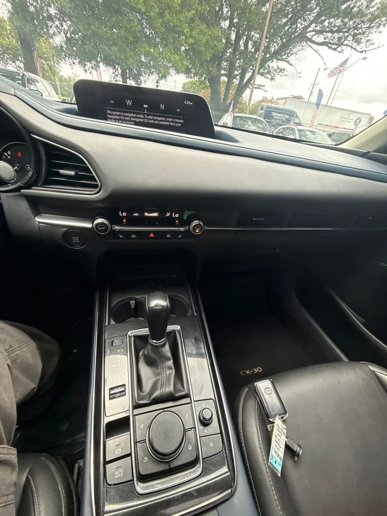 Used 2021 Silver Mazda Preferred image 20
