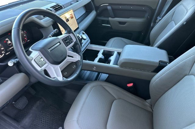 Certified Used 2025 Black Land Rover S image 9