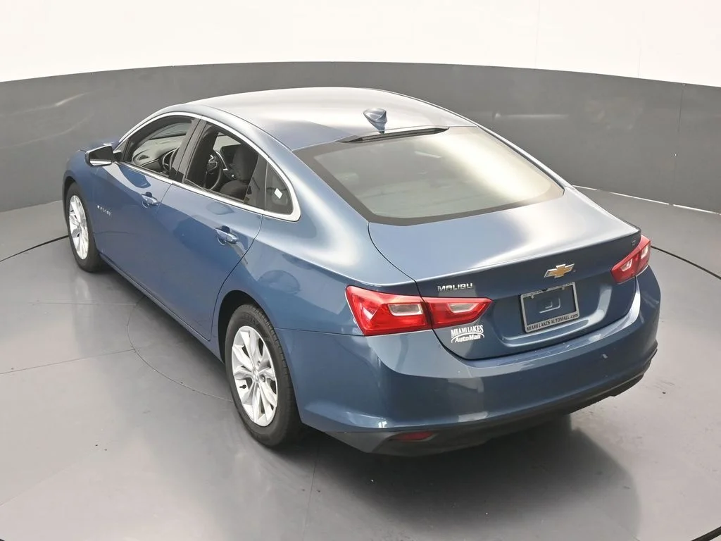 Used 2025 Lakeshore Blue Metallic Chevrolet LT image 46