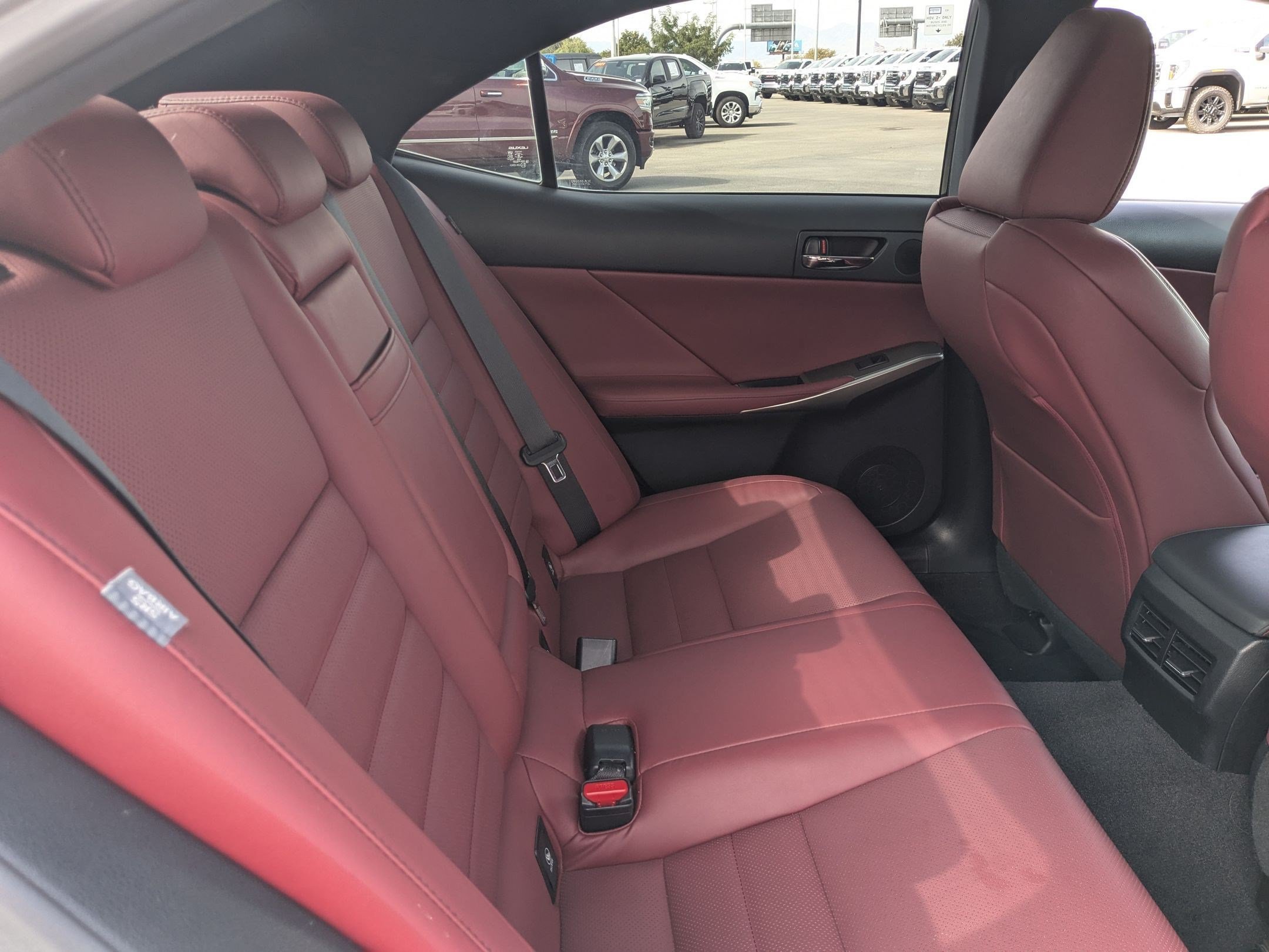 Used 2015 Ultra White Lexus 350 image 30