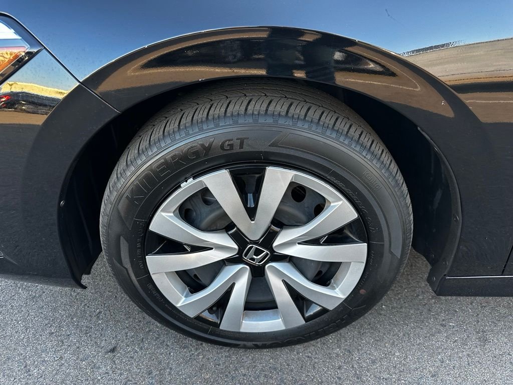 Used 2024  Honda LX image 10