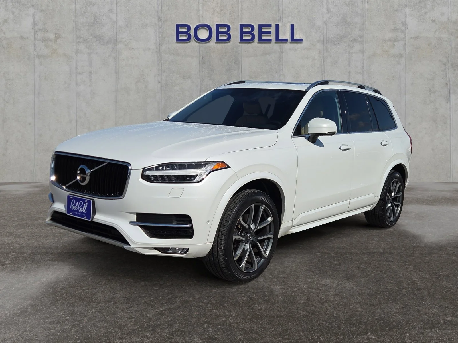 2017 Volvo XC90 Momentum