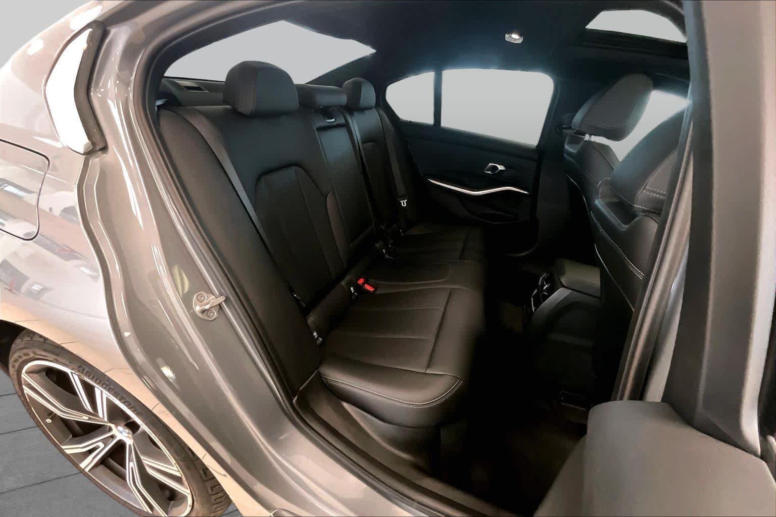Used 2024 Skyscraper Grey Metallic BMW 330i image 18