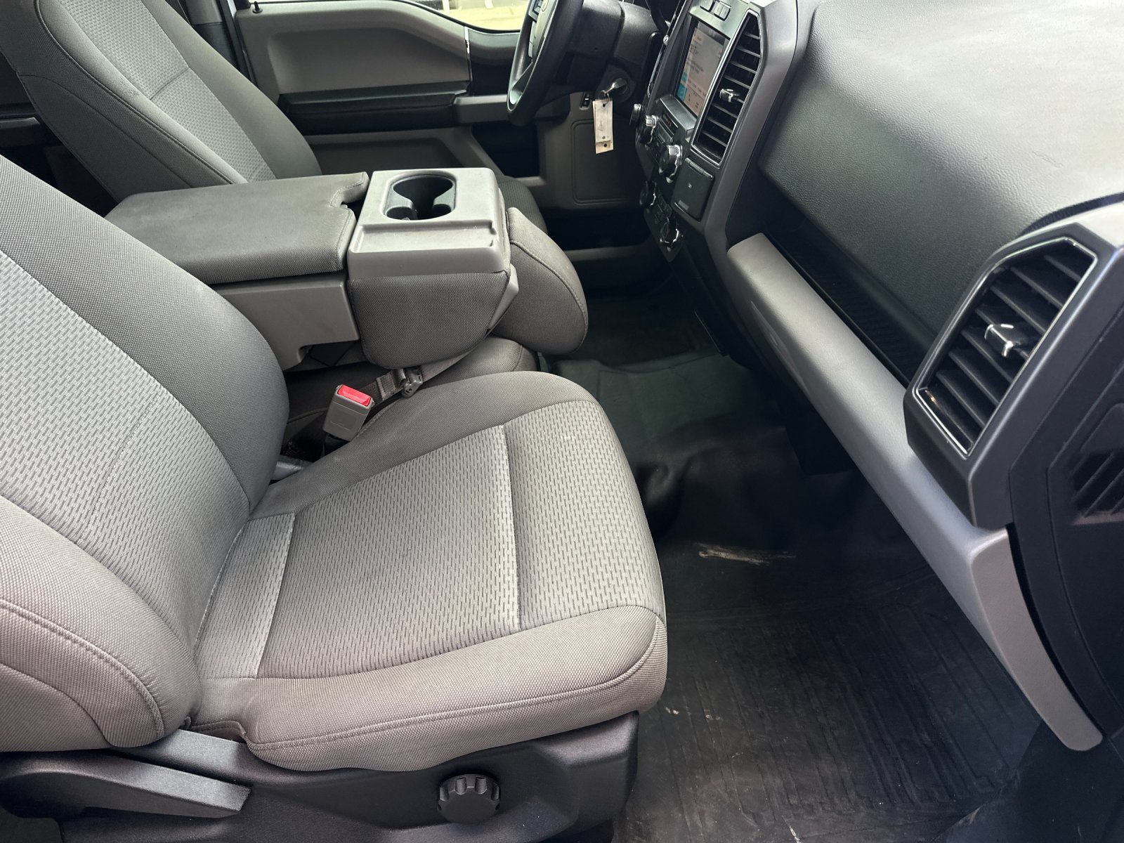 Used 2019 Oxford White Ford XLT image 15