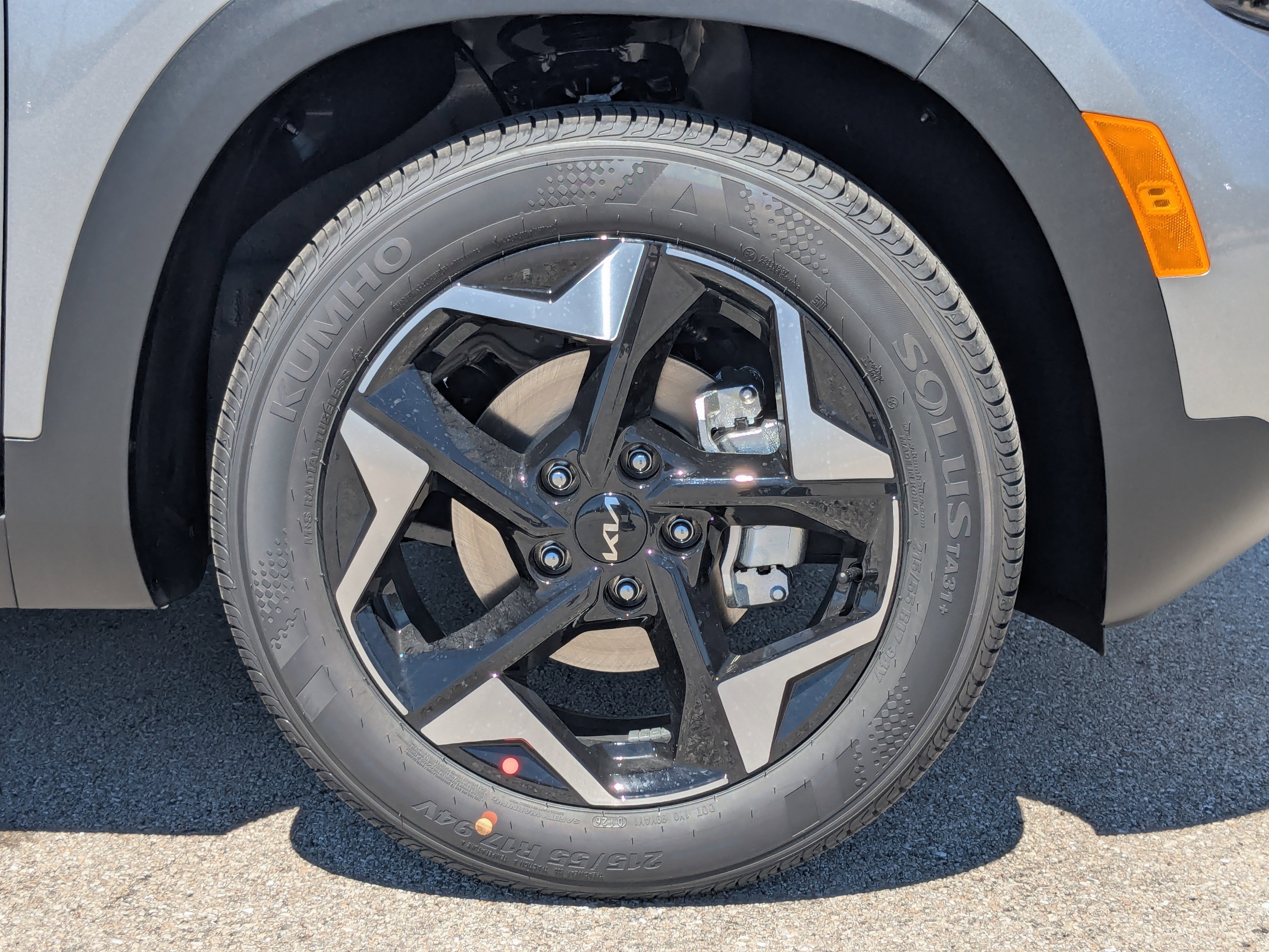 New 2026 Steel Gray Kia S image 12