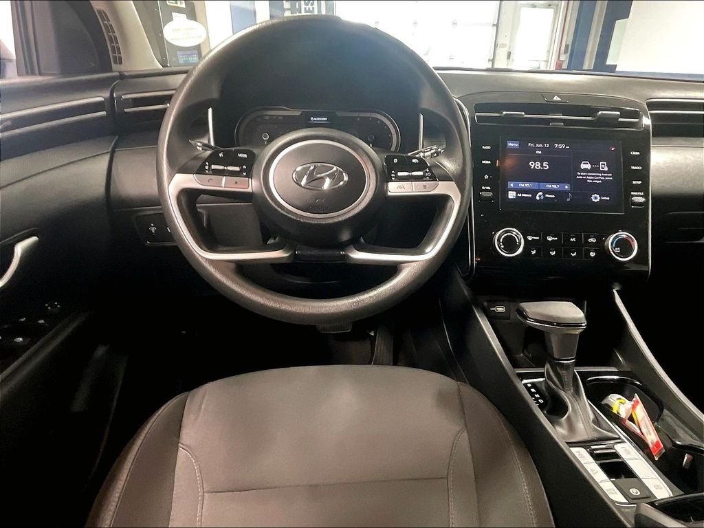 Used 2023 White Hyundai SEL image 17