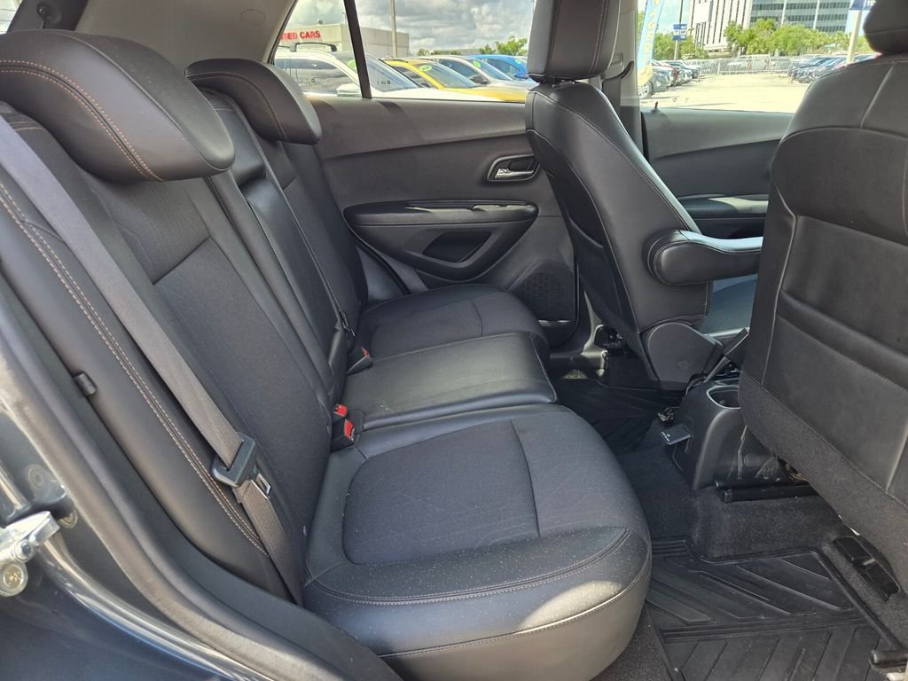 Used 2022 Gray Chevrolet LT image 12