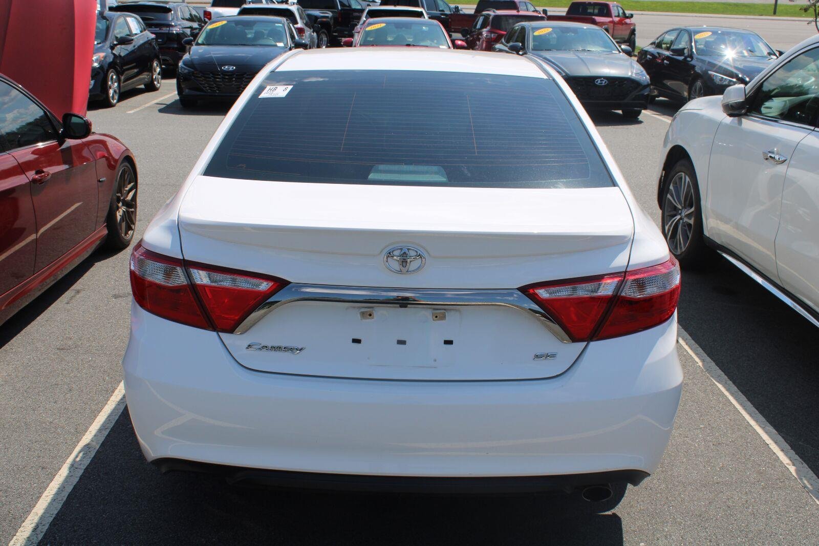 Used 2015 Super White Toyota LE image 7
