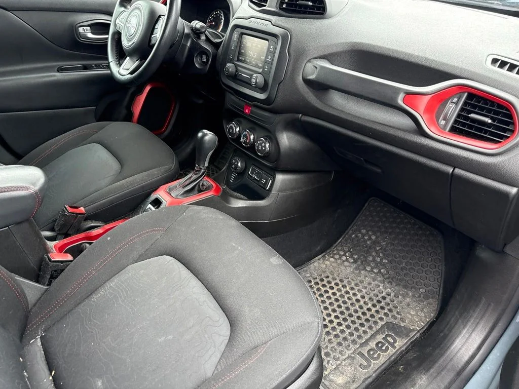 Used 2017 Gray Jeep Trailhawk image 22