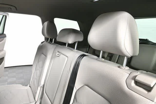 New 2026 Opal White Pearl Volkswagen 2.0T SE image 20