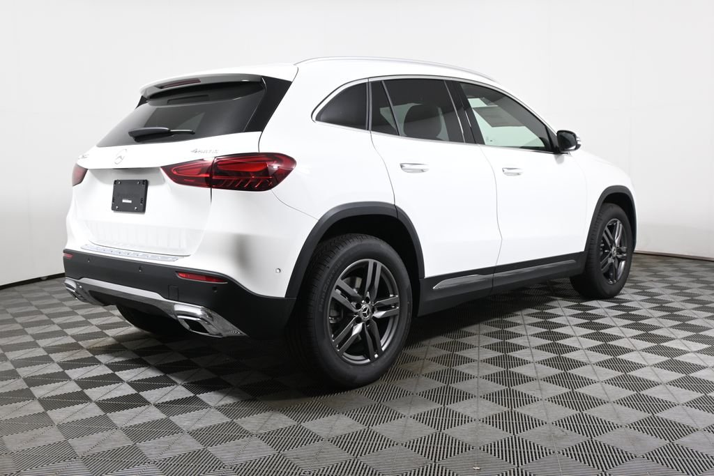 New 2026 Polar White Mercedes-Benz GLA 250 image 17