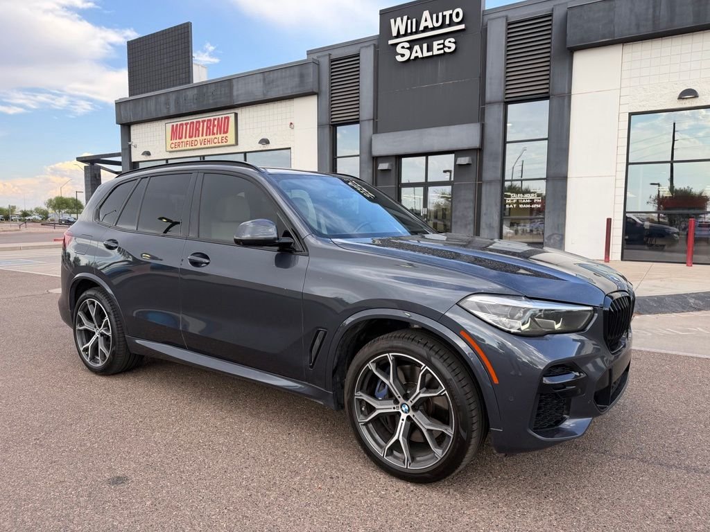 Used 2022 Gray BMW M50i image 2