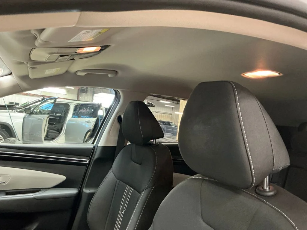Used 2024 White Hyundai SEL image 13