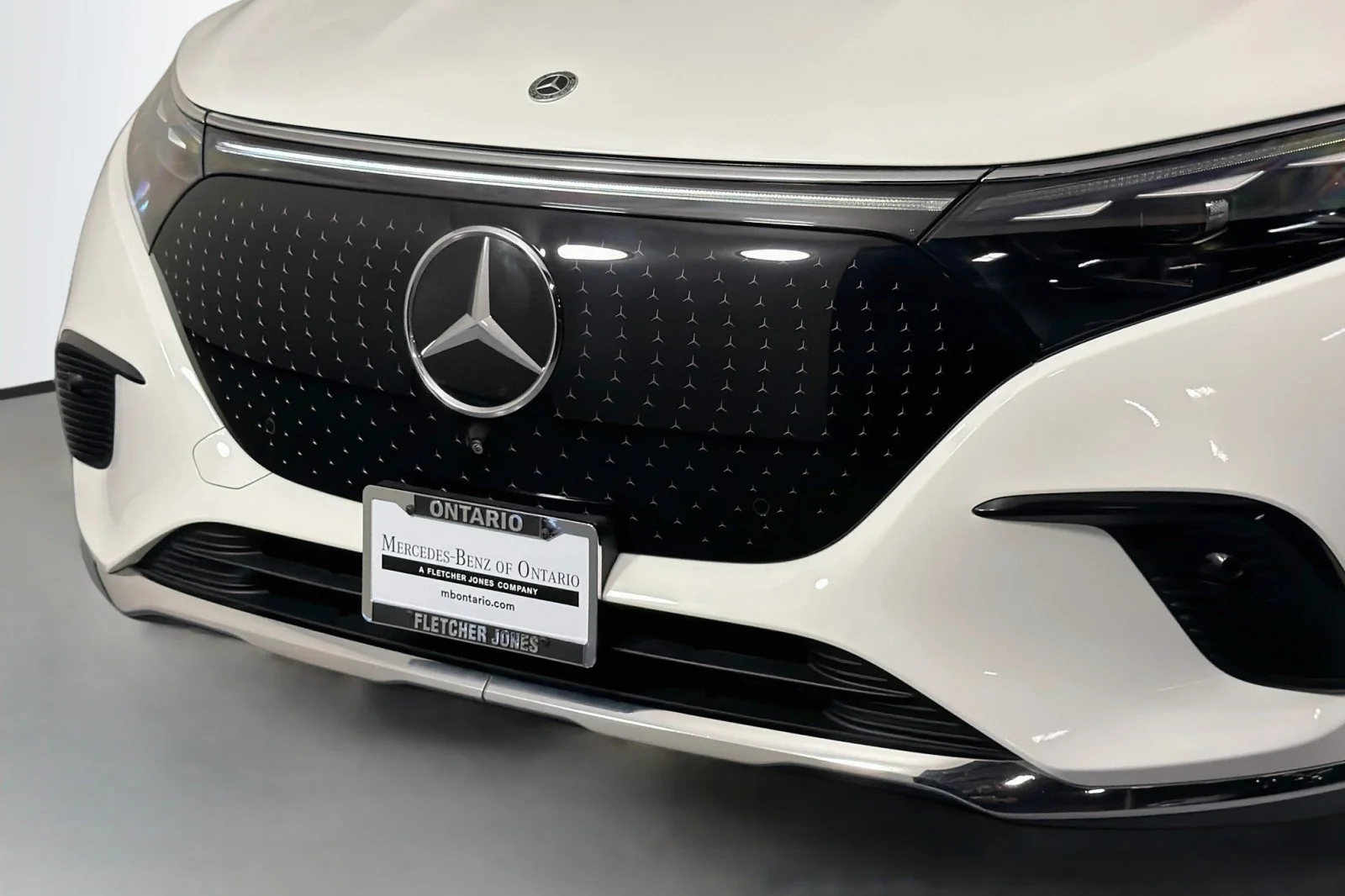 Certified Used 2024 Polar White Mercedes-Benz EQS 450 image 13