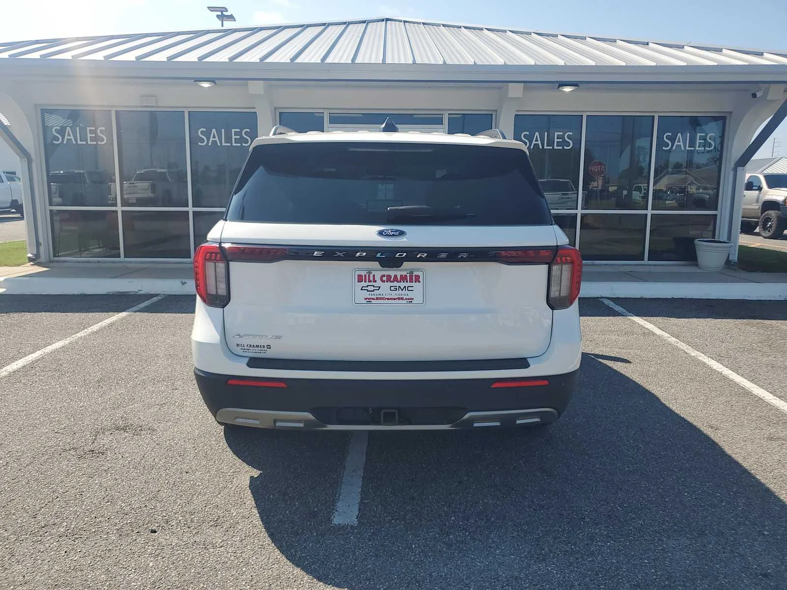 Used 2025 Star White Metallic Tri- Ford Active image 4