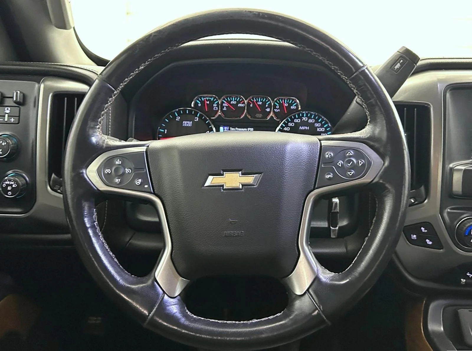 Used 2019 Silver Chevrolet LTZ image 11
