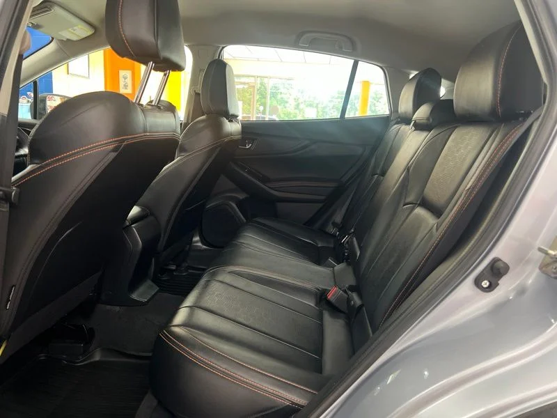 Used 2018 Silver Subaru 2.0i Limited image 15