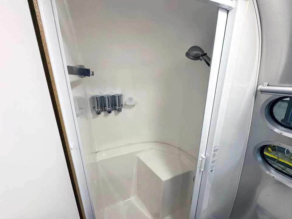 Used 2017 SILVER AIRSTREAM  image 24