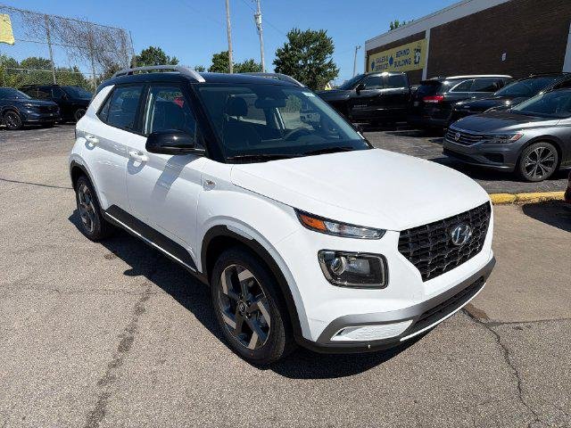 New 2026 White Hyundai SEL w/Two-Tone Roof image 18