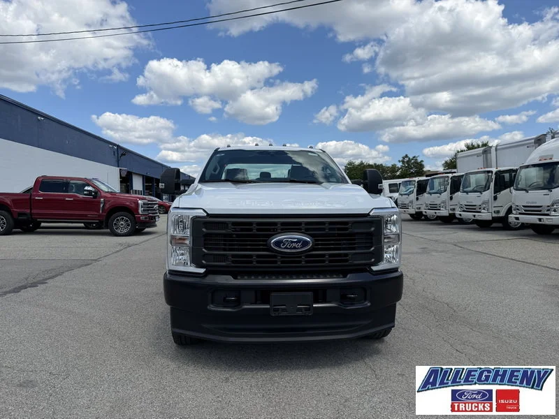 New 2026 Oxford White Ford F-250® XL image 3