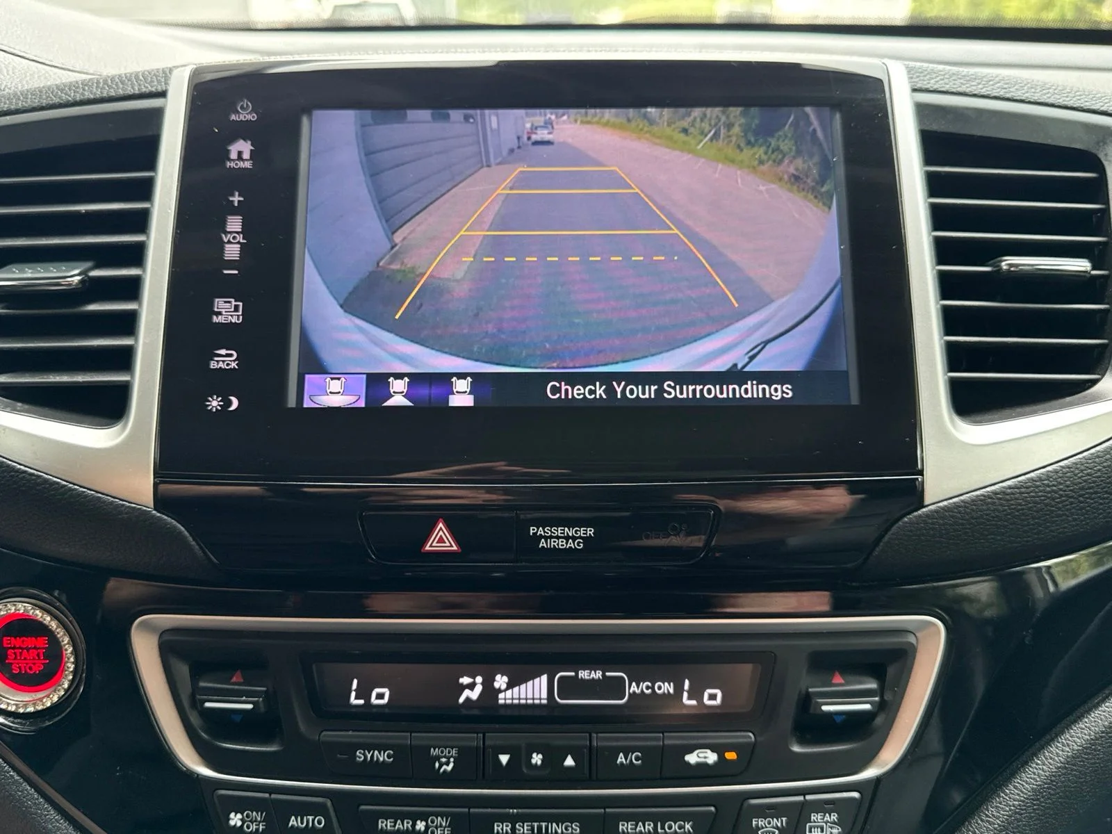 Used 2017 White Diamond Pearl Honda Touring image 22