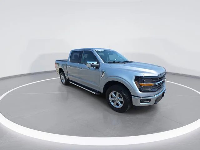 Used 2025 Silver Ford XLT image 2