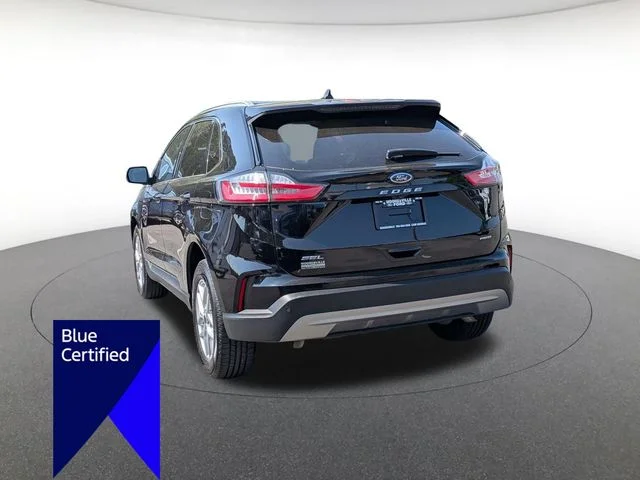 Used 2022 Black Ford SEL image 5