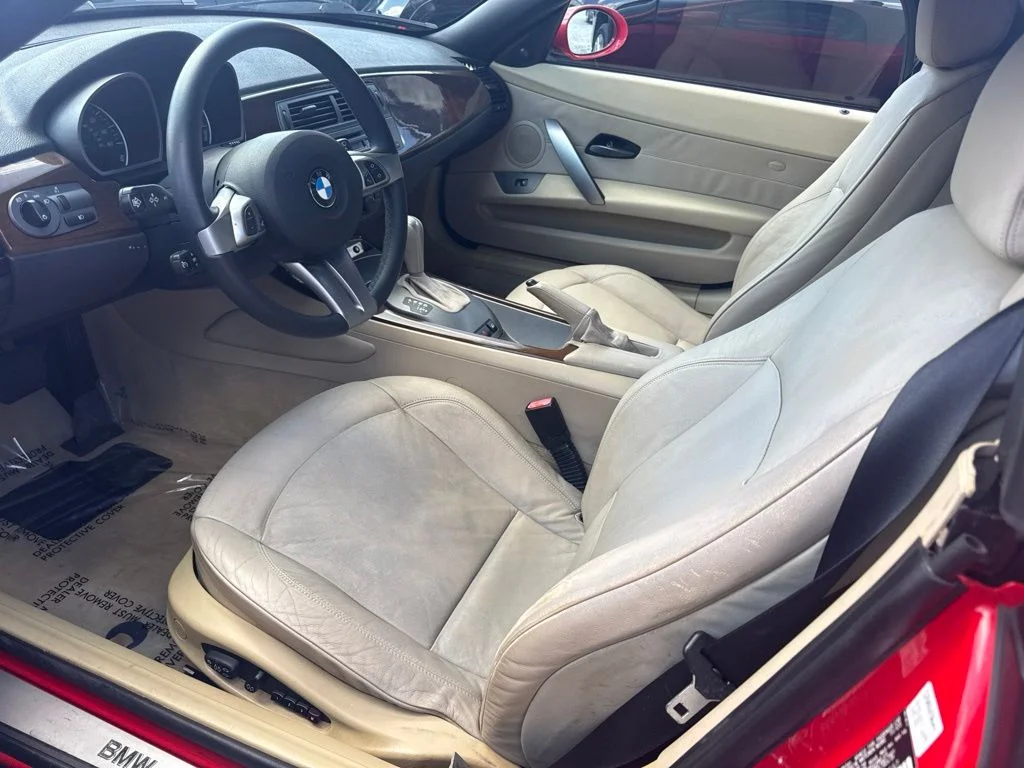 Used 2004  BMW 3.0i image 3