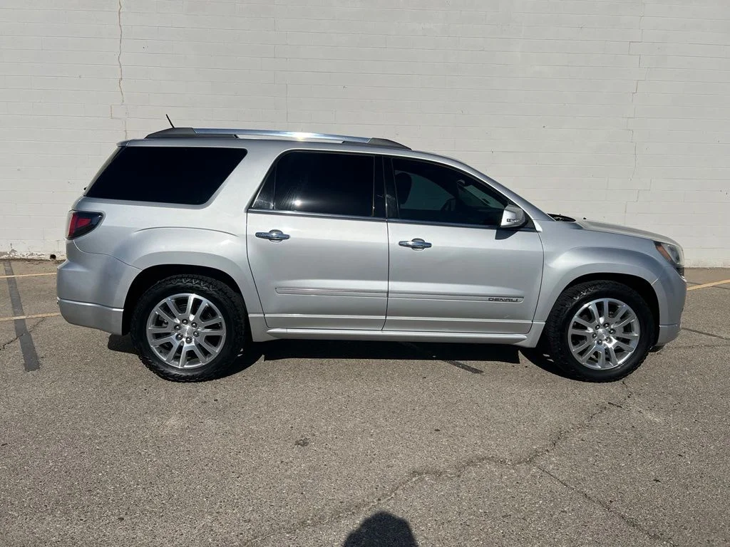 2016 GMC Acadia Denali - Photo 7