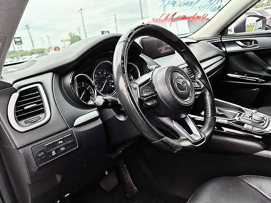 Used 2022 Snowflake White Pearl Mica Mazda Touring Plus image 15
