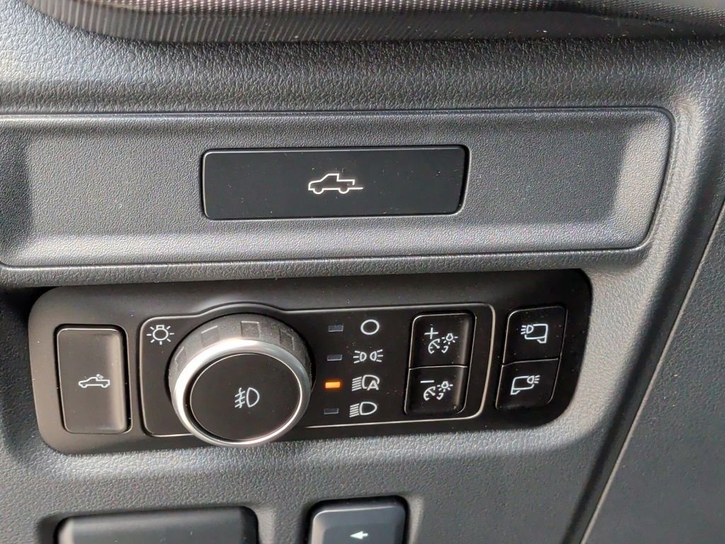New 2026 Agate Black Metallic Ford Platinum® image 16