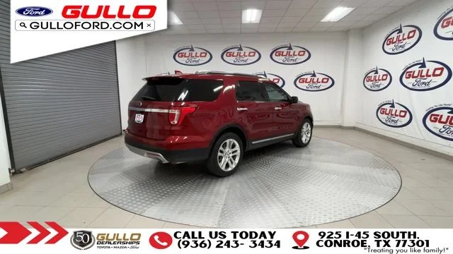 Used 2017 Ruby Red Metallic Tinted Clearcoat Ford Limited image 8