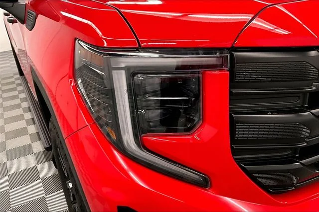 Used 2023 Cardinal Red GMC Pro image 32