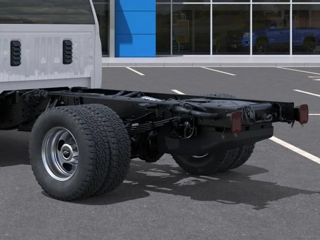 New 2026 Summit White Chevrolet Work Truck image 14