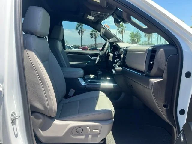 Used 2023 SUMMIT WHITE GMC SLT image 22