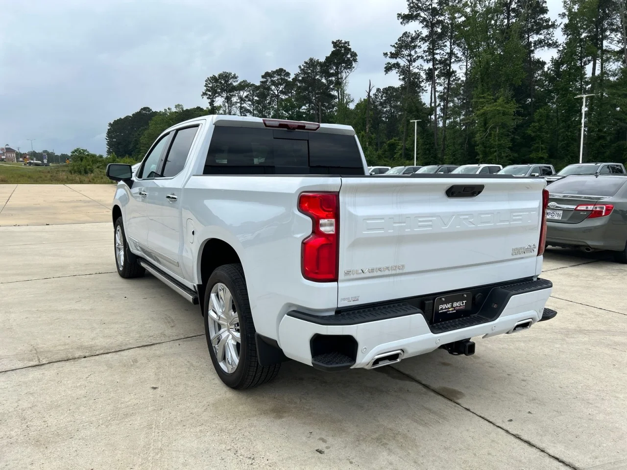 2026 Chevrolet Silverado 1500 High Country - Photo 4