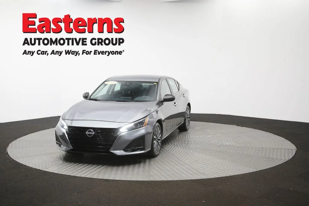 Used 2025 Gray Nissan 2.5 SV image 53