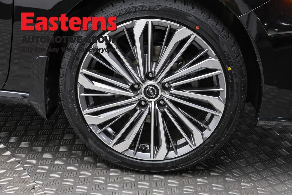 Used 2024 Black Nissan 2.5 SL image 31