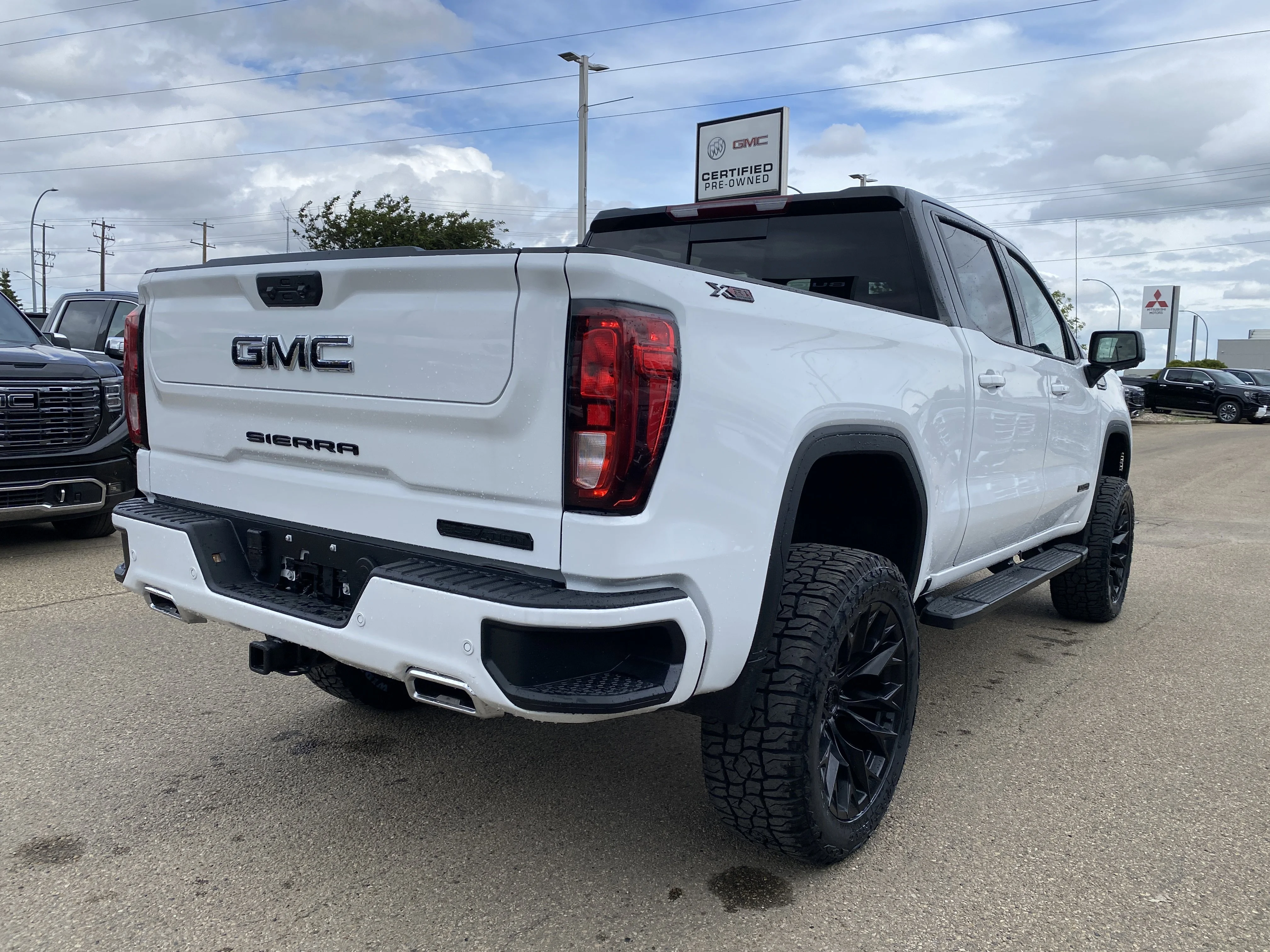 New 2026 Summit White GMC Elevation image 8