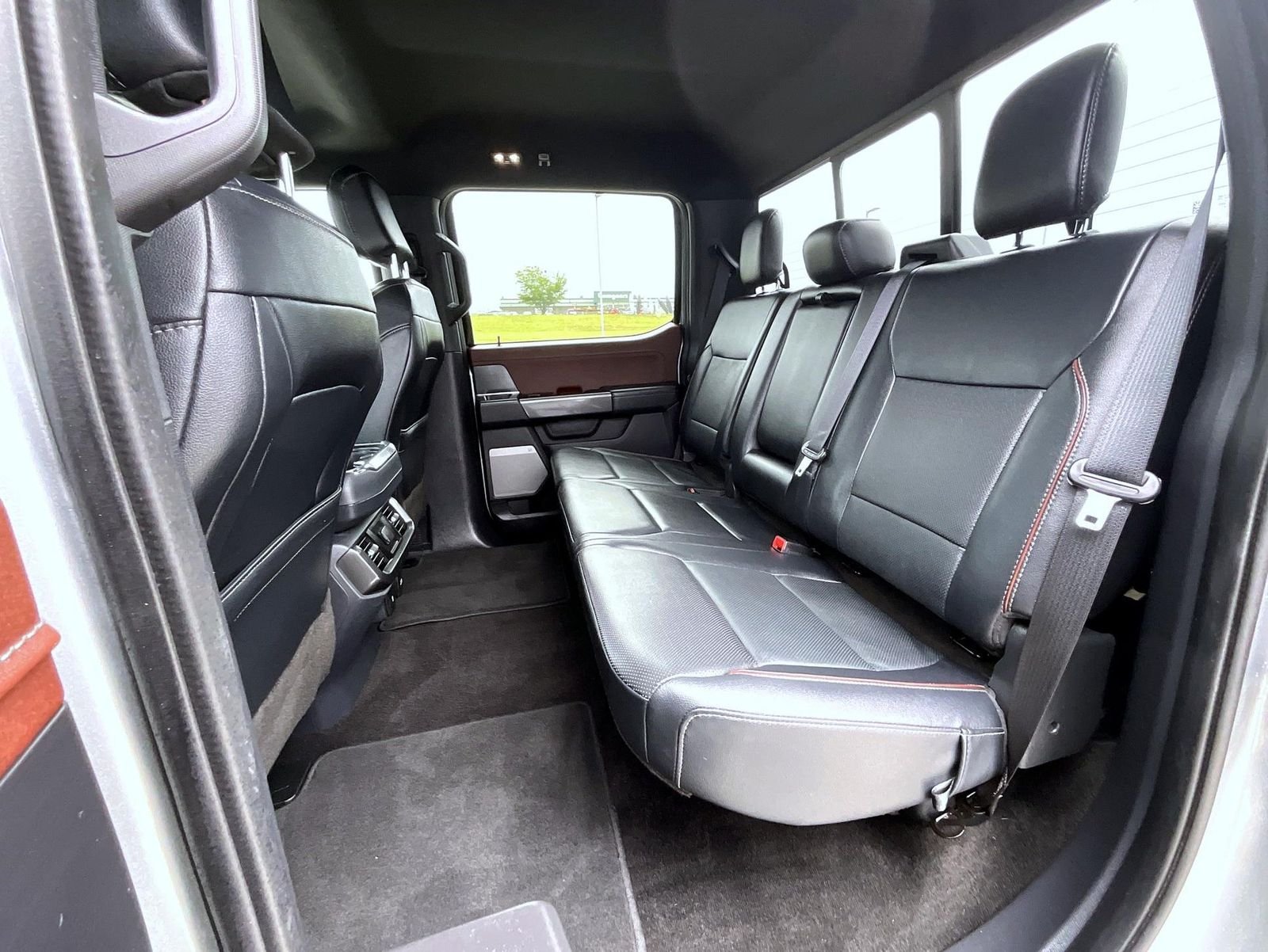 Used 2023 Silver Ford Lariat image 20