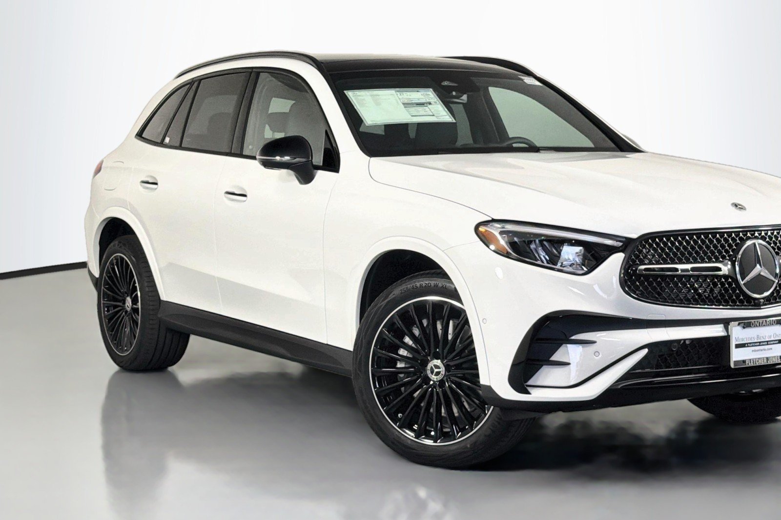 New 2027 Polar White Mercedes-Benz GLC 300 SUV image 13