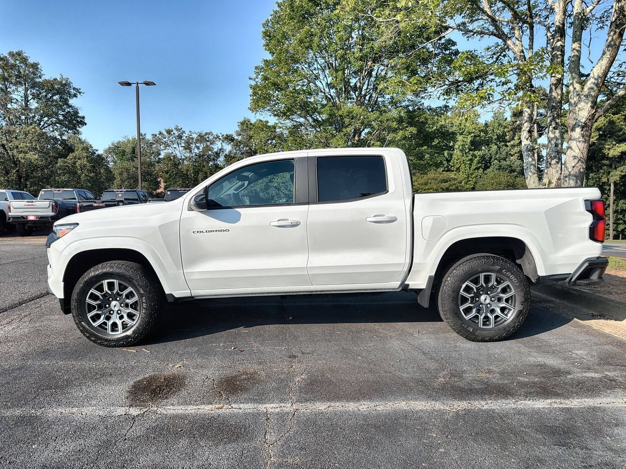 Used 2024 Summit White Chevrolet Z71 image 5